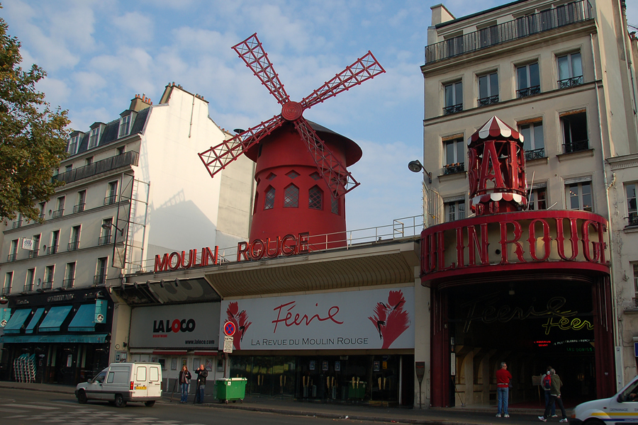 137 Moulin Rouge